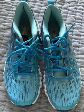 Reebok Women's Teal and Aqua ZigTech Athletic Sneakers